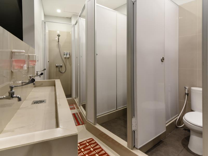 Qb Sleep Capsule Hotel Kuta  Exterior photo